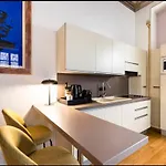 Nobile Residenza Con Affreschi A Porta Nuova 150m Apartament