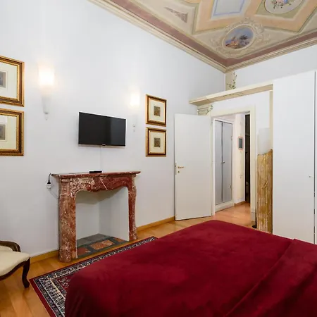 Nobile Residenza Con Affreschi A Porta Nuova 150m Lejlighed Torino