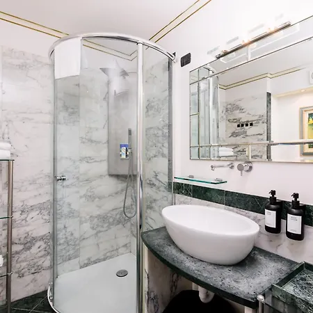 Apartment Nobile Residenza Con Affreschi A Porta Nuova 150m