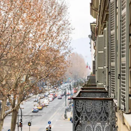 Nobile Residenza Con Affreschi A Porta Nuova 150m Apartamento Turín