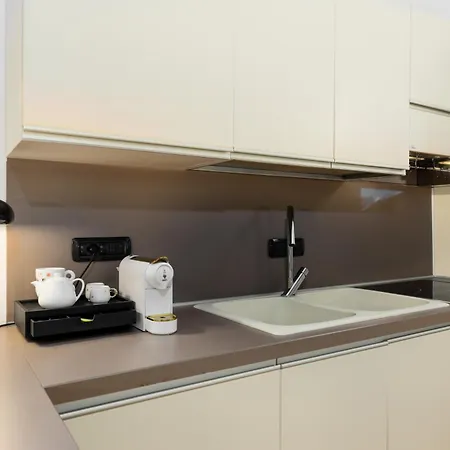 Nobile Residenza Con Affreschi A Porta Nuova 150m * Torino