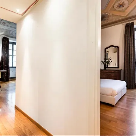 Nobile Residenza Con Affreschi A Porta Nuova 150m Appartement
