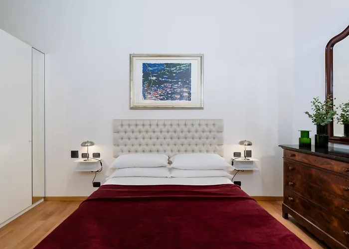Nobile Residenza Con Affreschi A Porta Nuova 150m Τορίνο