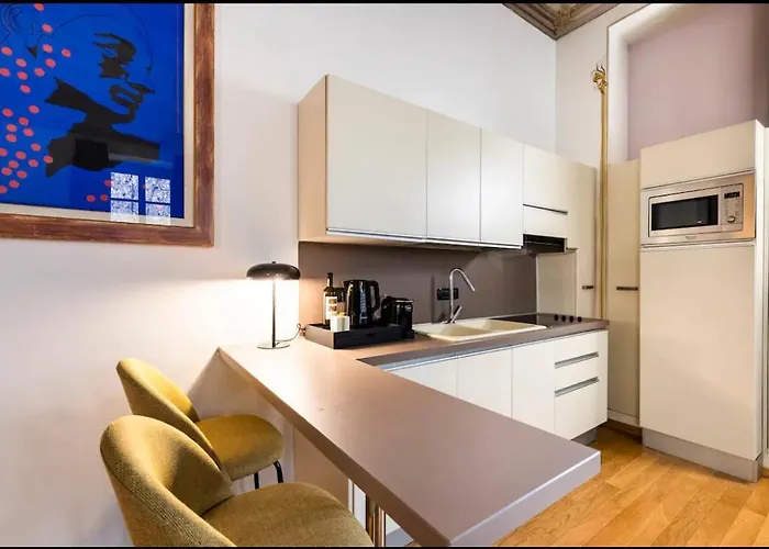 Nobile Residenza Con Affreschi A Porta Nuova 150m Διαμέρισμα