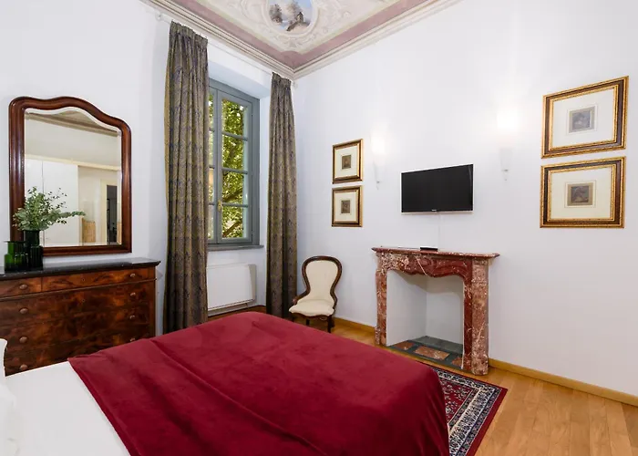 Apartament Nobile Residenza Con Affreschi A Porta Nuova 150m